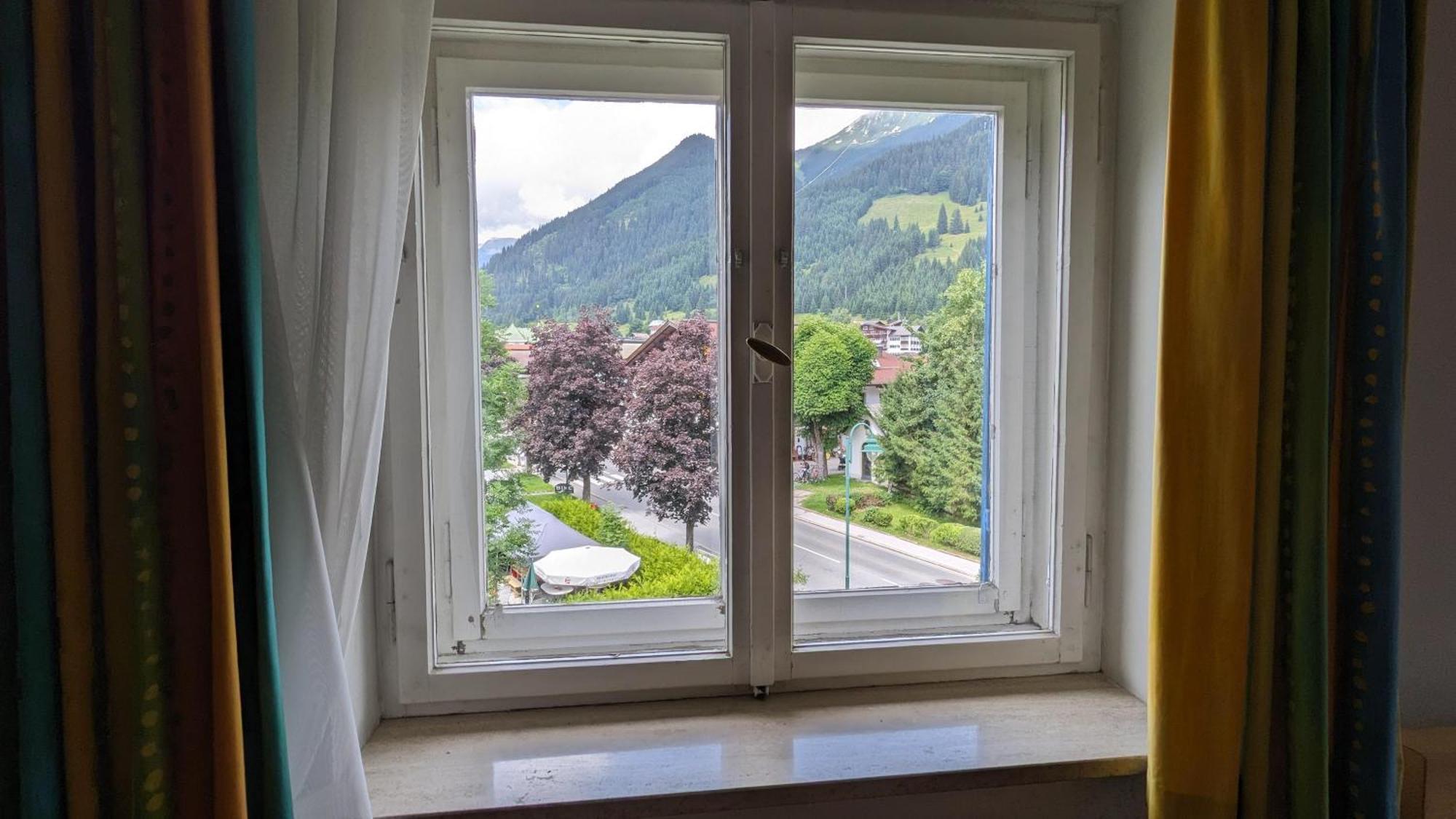 Keyone Rooms Loisach Lermoos Exterior foto